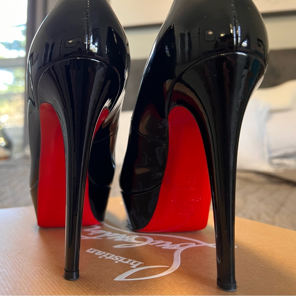 Authentic Christian Louboutin Bianca 120mm Black Patent size 38.5